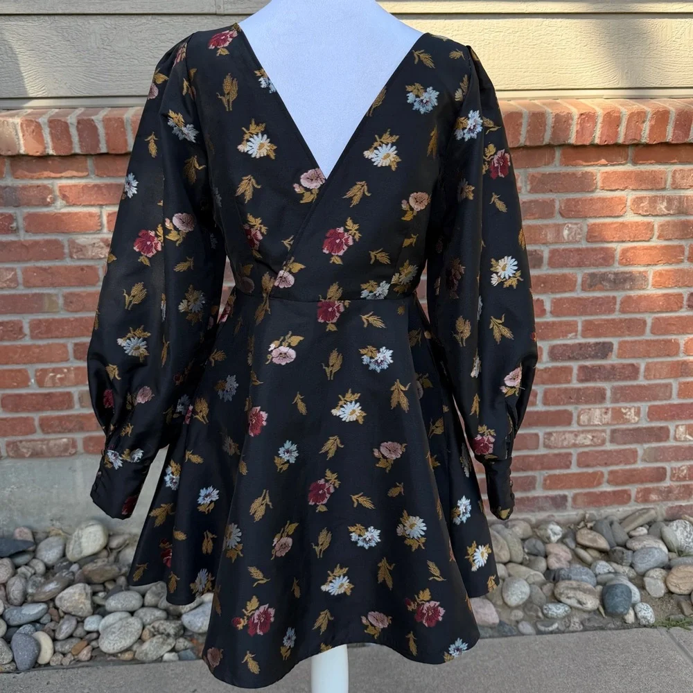 Sculpted V Neck Aline Mini Black Floral Dress Maeve by Anthropologie Size 4 NEW - Picture 4 of 13